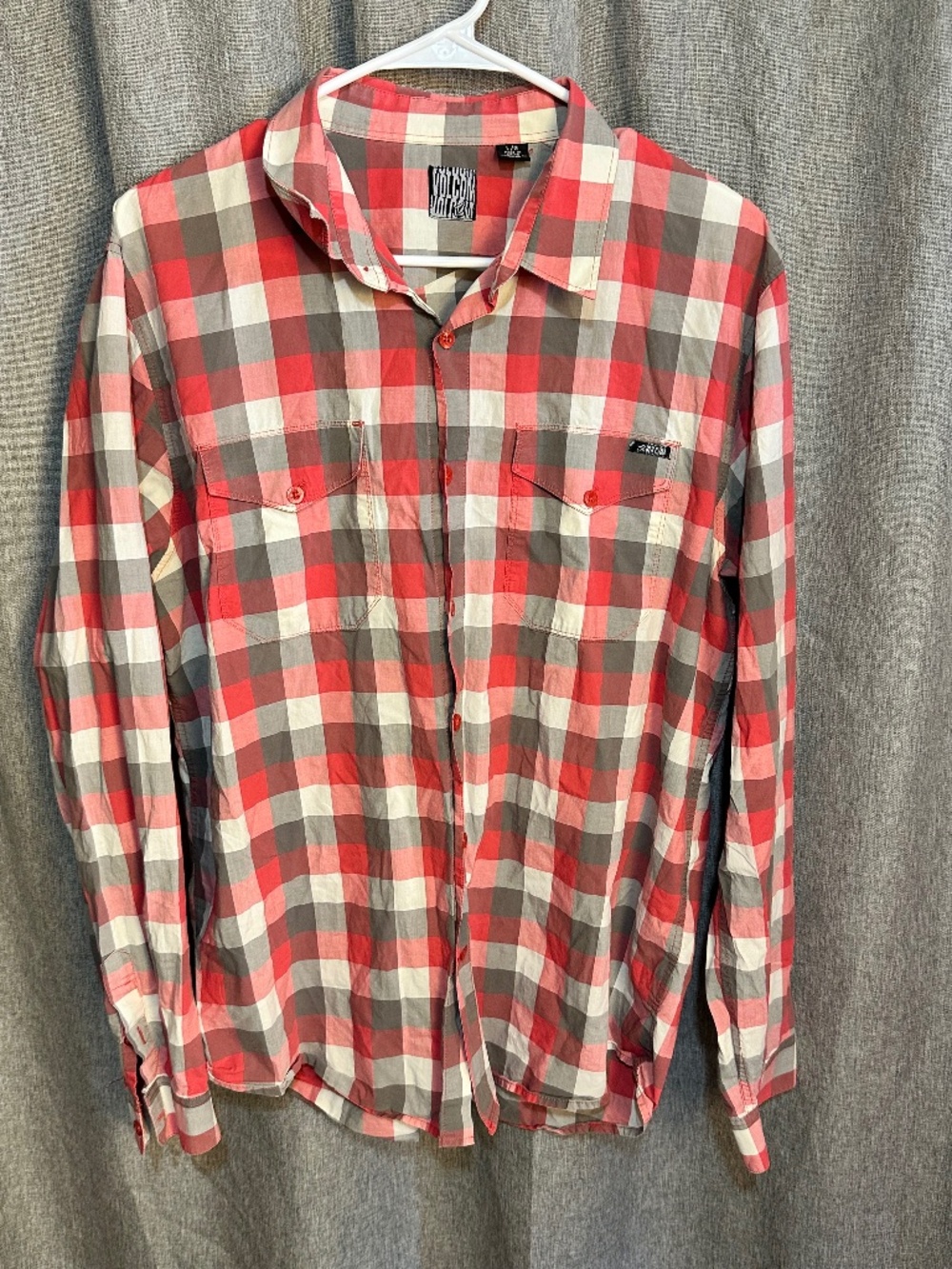 Volcom Red Grey Cream Plaid Long Sleeve Button Up Shirt - Large